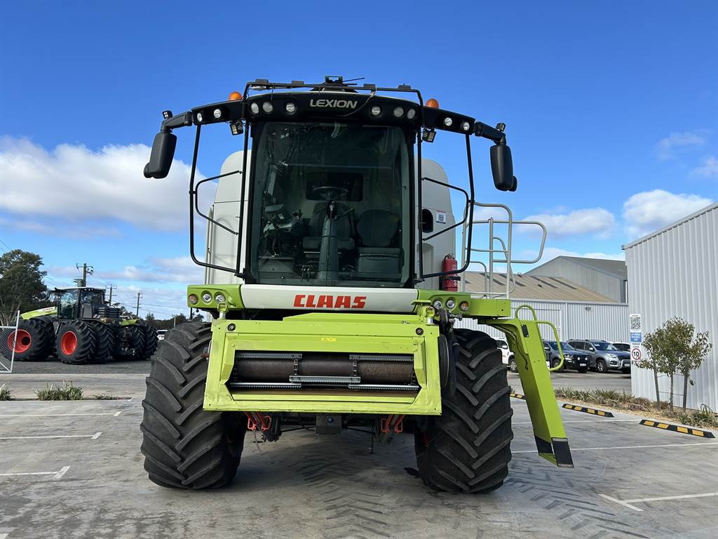 2019 CLAAS LEXION 770 image 8
