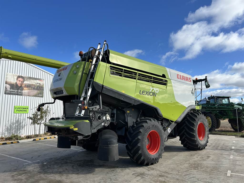 2019 CLAAS LEXION 770 image 5
