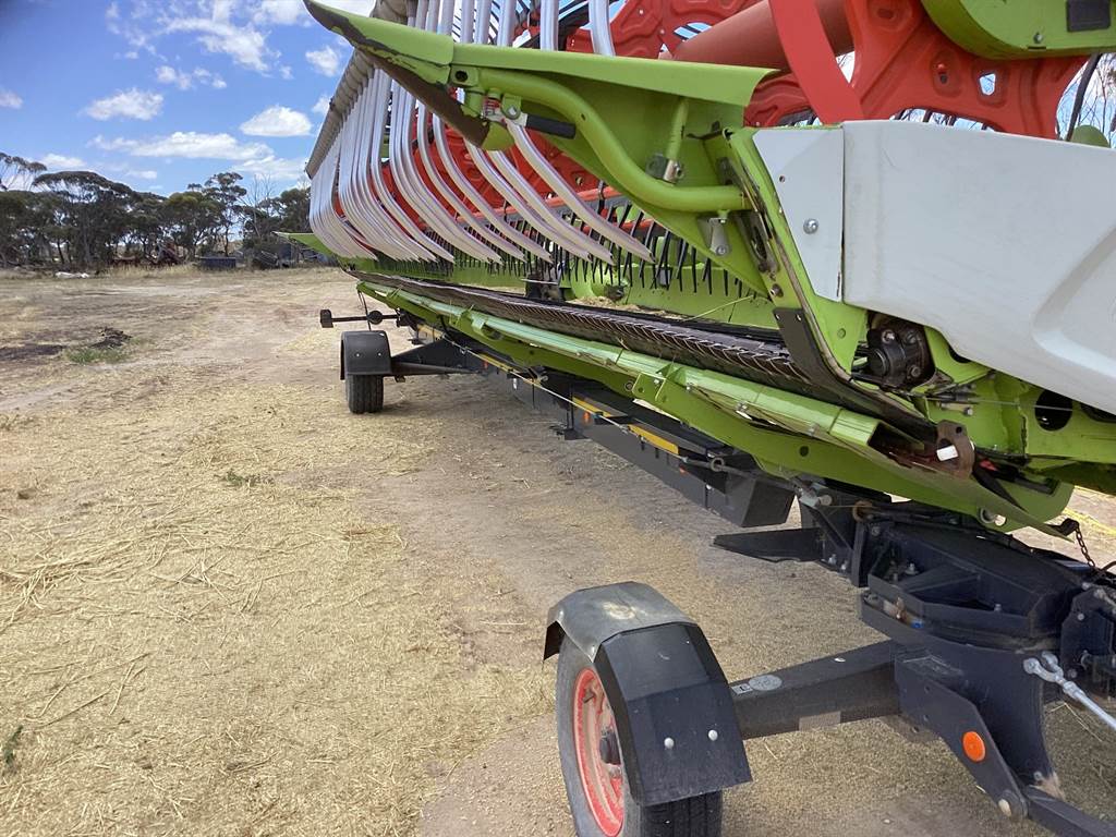 2021 CLAAS LEXION 7700 TT image 14