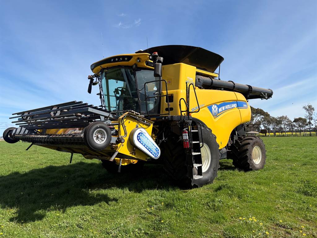 2018 New Holland CR9.90