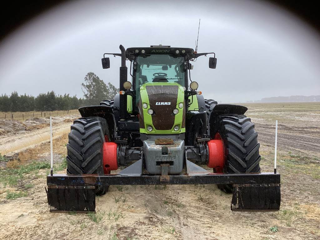 2018 CLAAS AXION 930 image 5