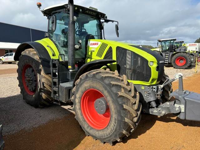 2024 CLAAS AXION 930 image 13