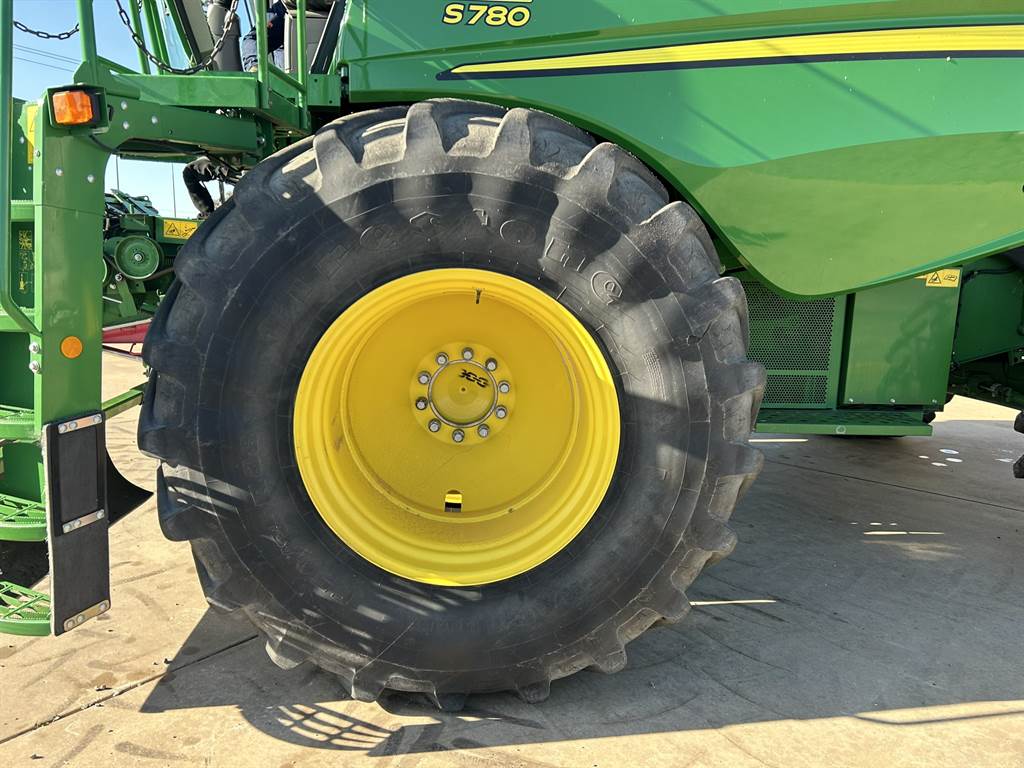 2021 John Deere S780