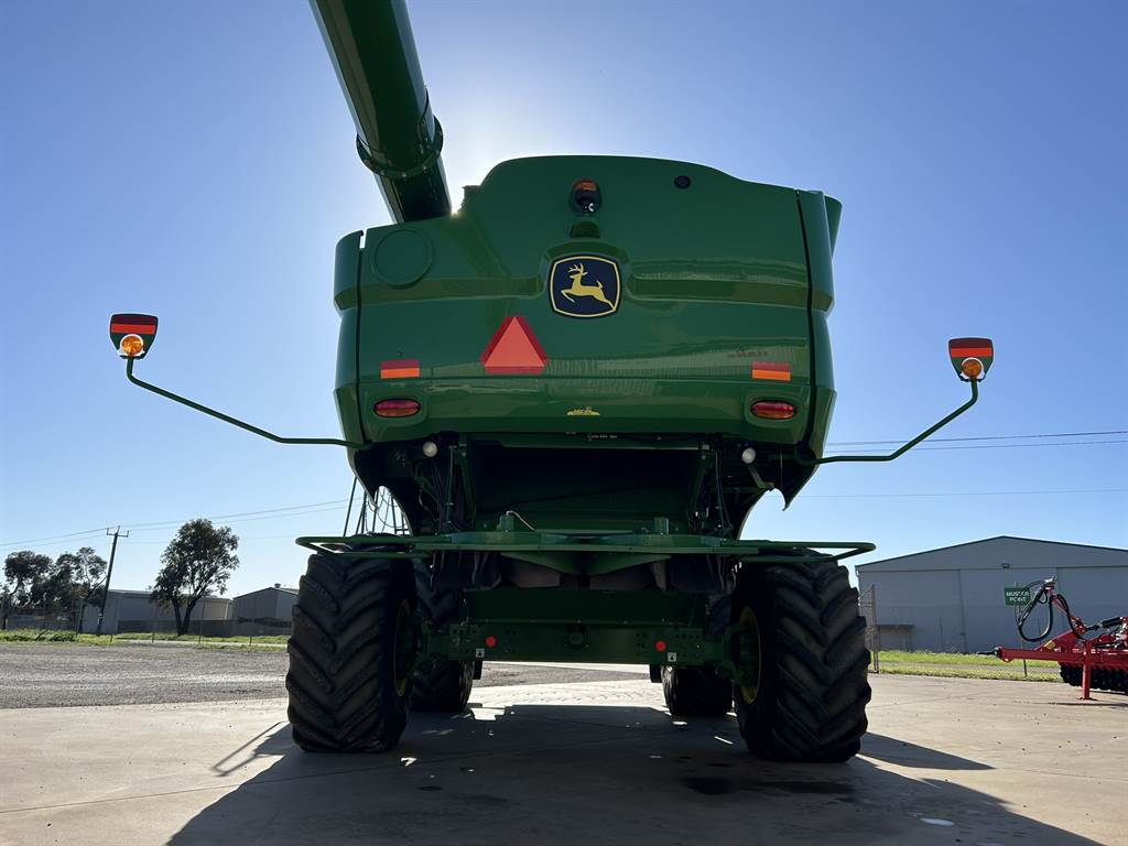 2021 John Deere S780
