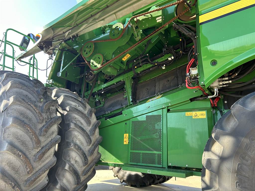 2021 John Deere S780