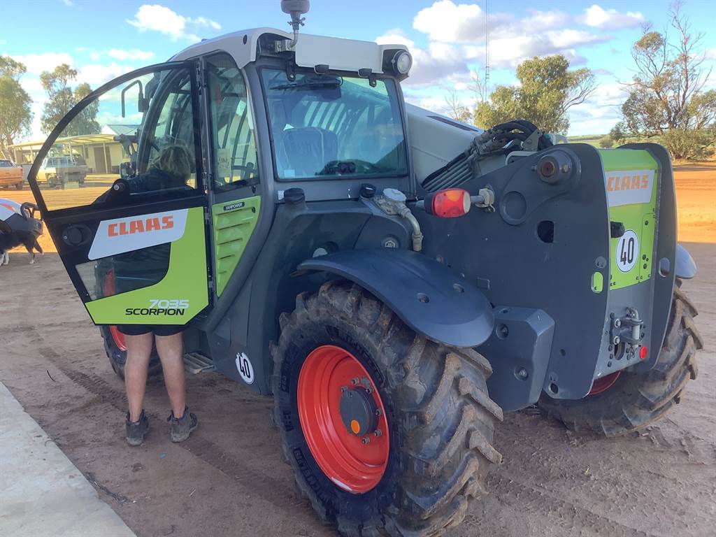 2018 CLAAS SCORPION 7035 image 4