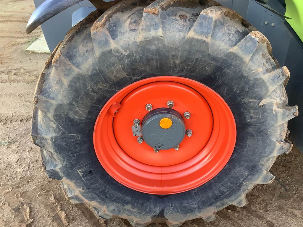 2018 CLAAS SCORPION 7035 image 8