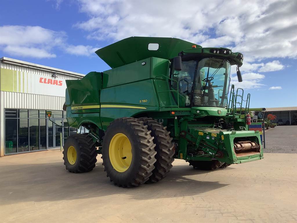 2024 John Deere S780 image 3