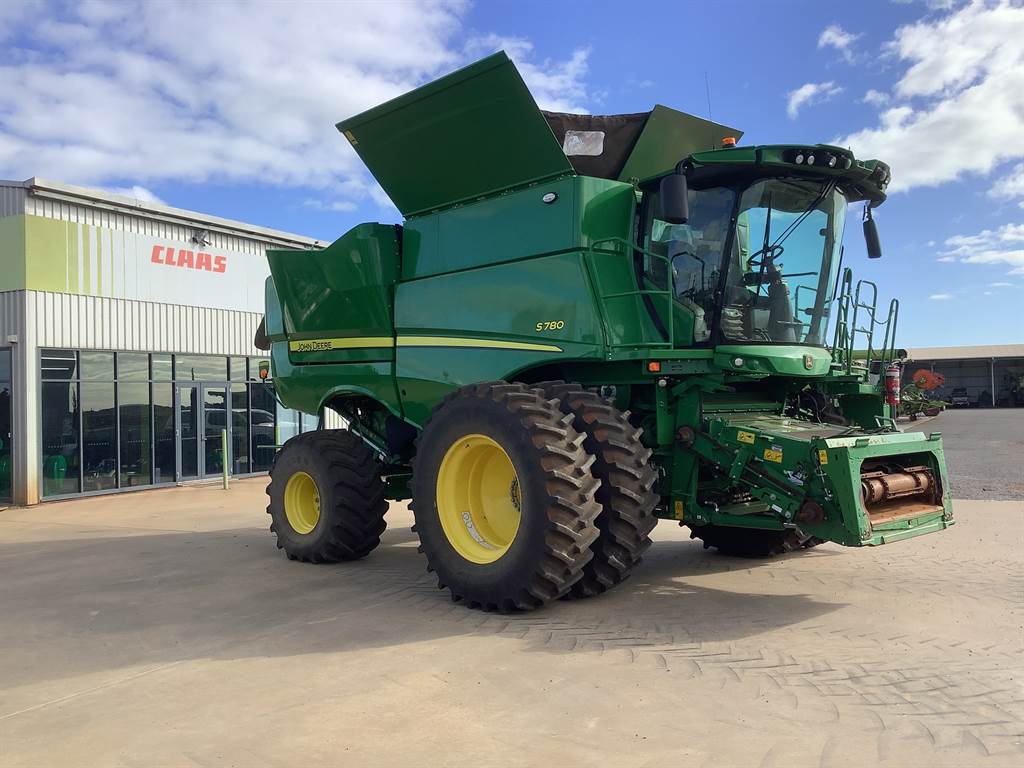 2024 John Deere S780 image 2