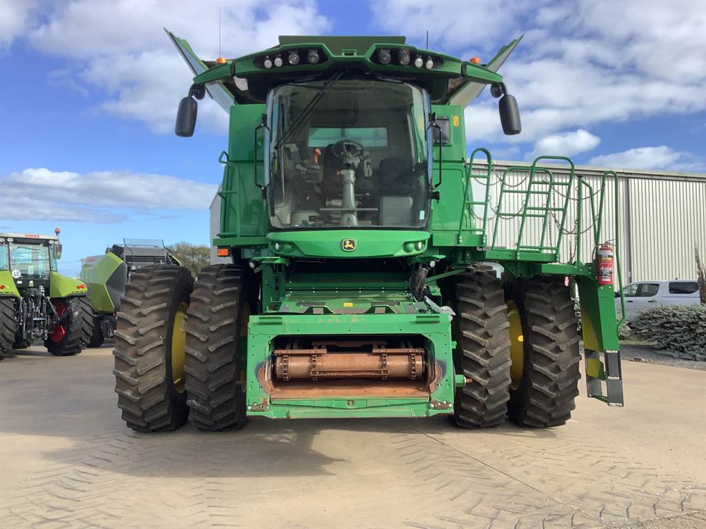 2024 John Deere S780 image 5