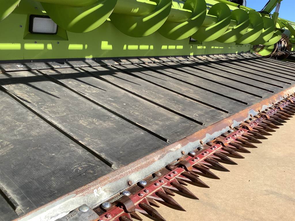 2022 CLAAS LEXION 7700 TT image 11