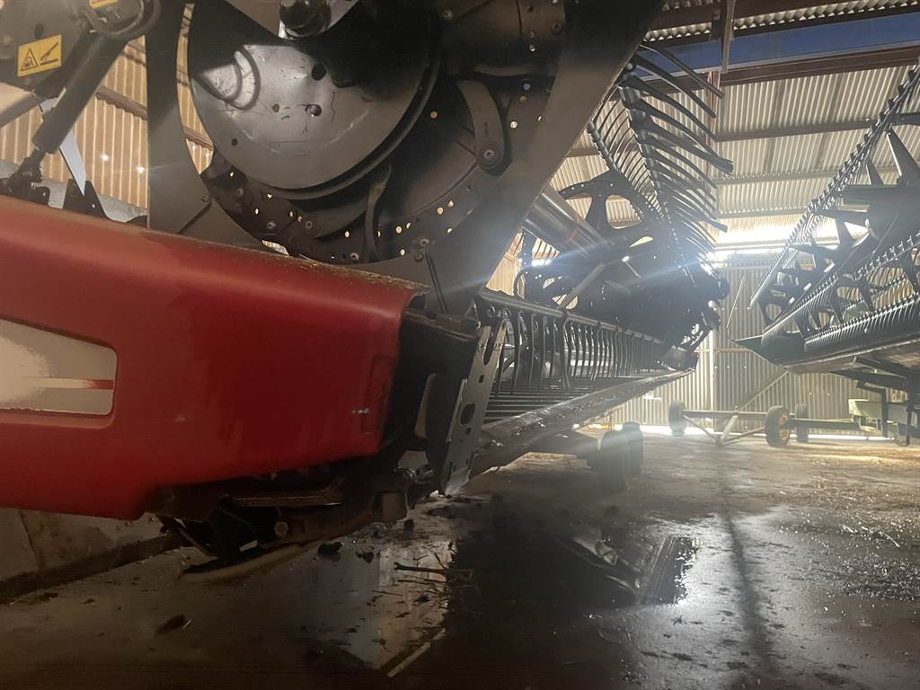 2011 CASE IH 7120 image 15