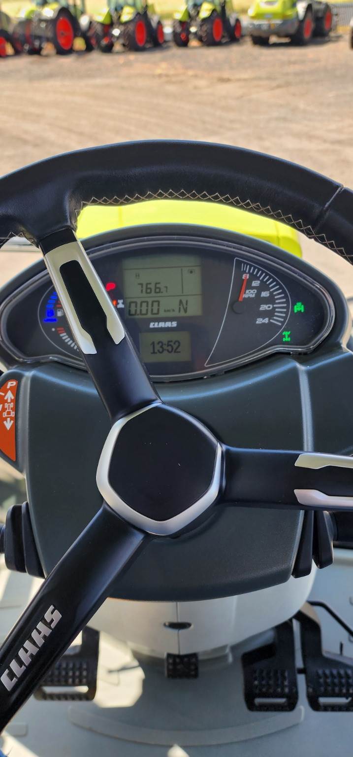 2022 CLAAS AXION 850