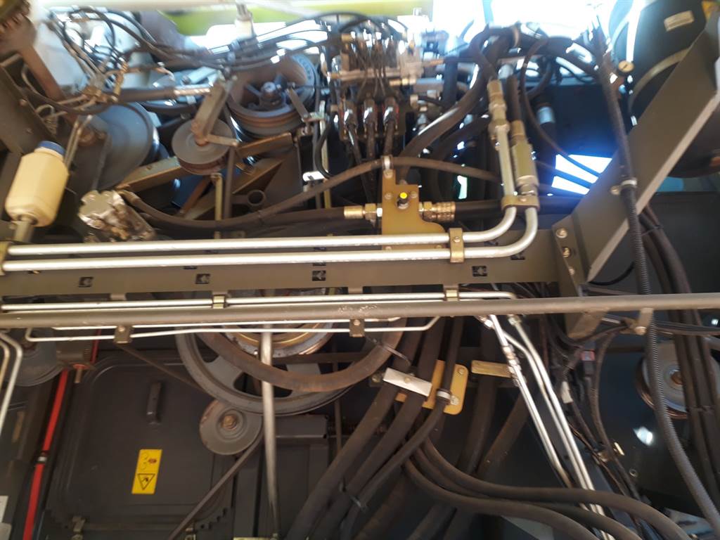 2011 CLAAS LEXION 750TT