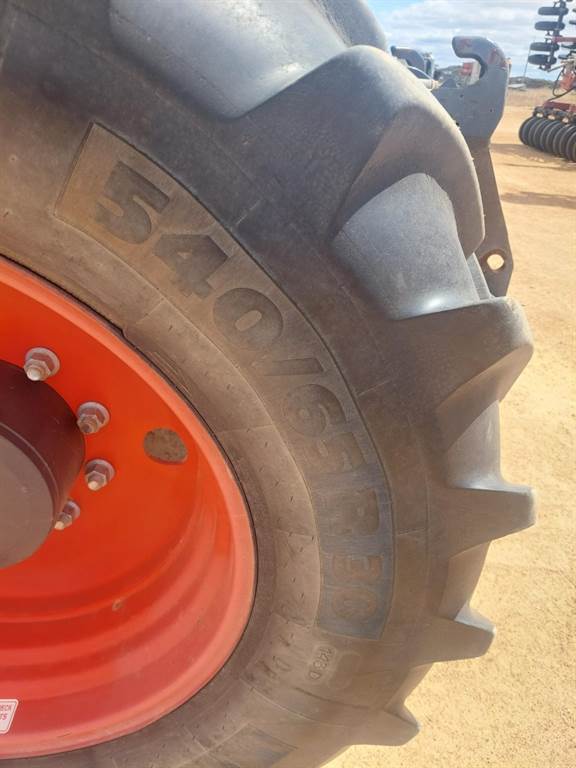 2012 CLAAS AXION 840