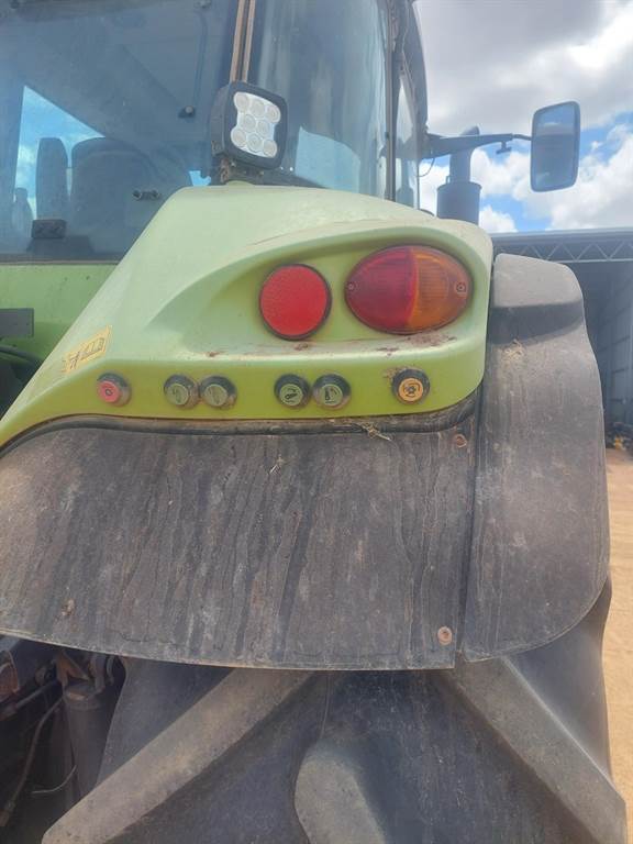 2012 CLAAS AXION 840