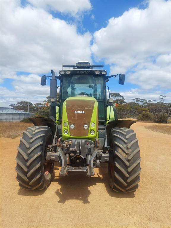 2012 CLAAS AXION 840