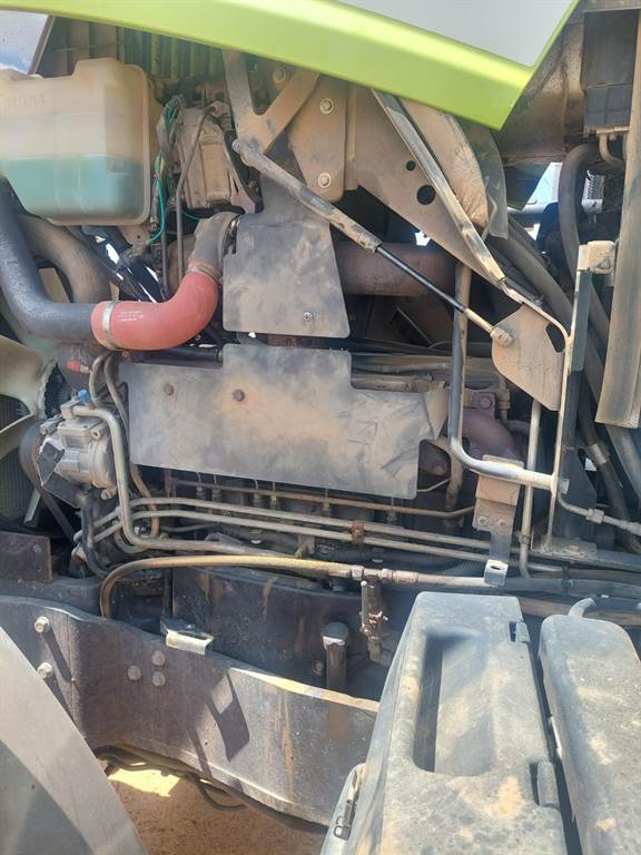 2012 CLAAS AXION 840