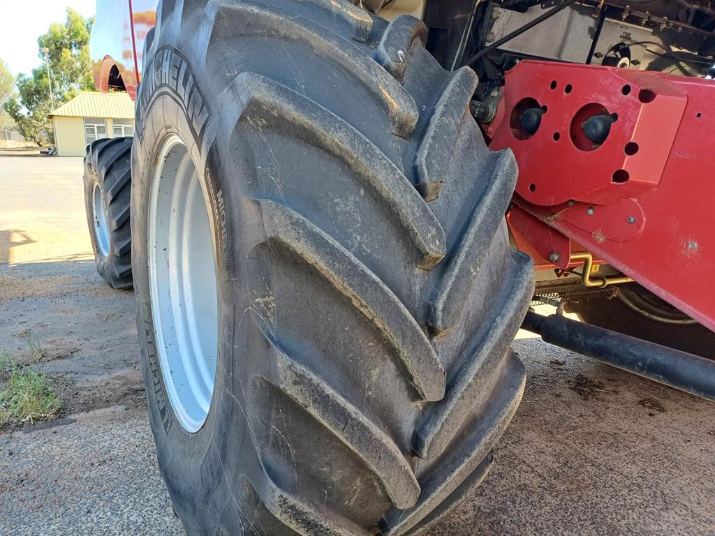 2013 CASE IH 8230