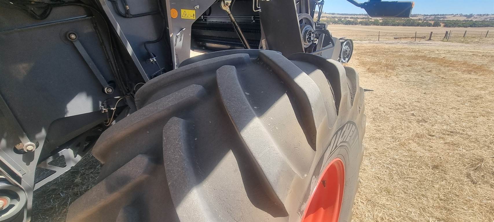 2020 CLAAS LEXION 7700 TT image 15