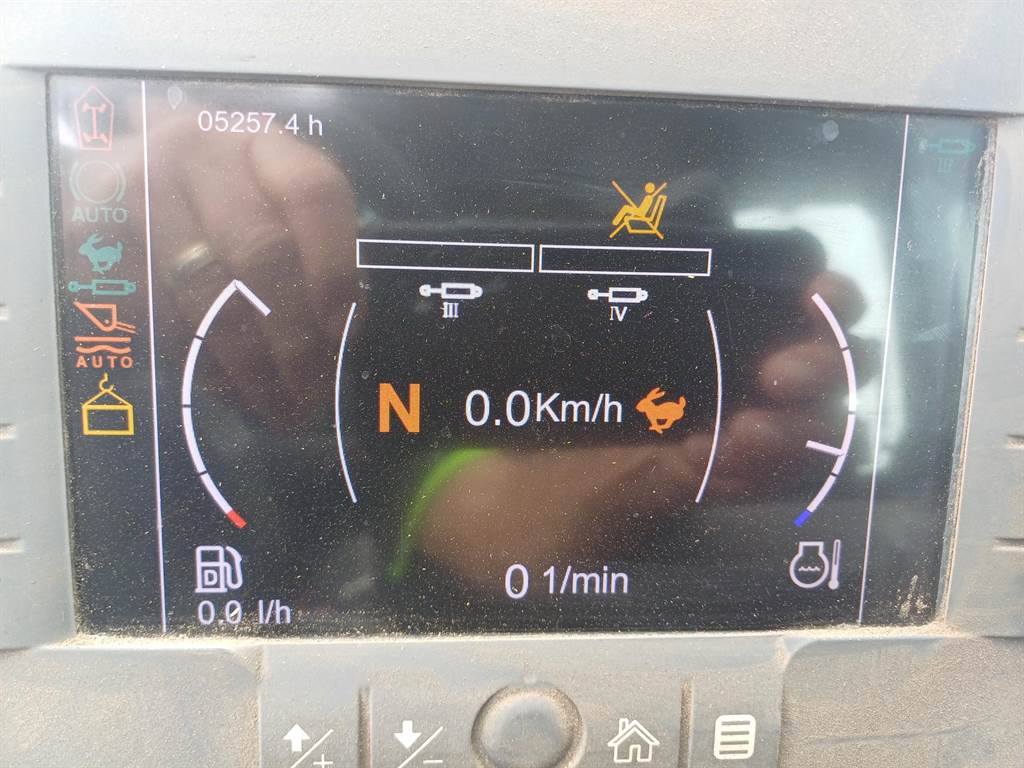 2020 CLAAS SCORPION 746