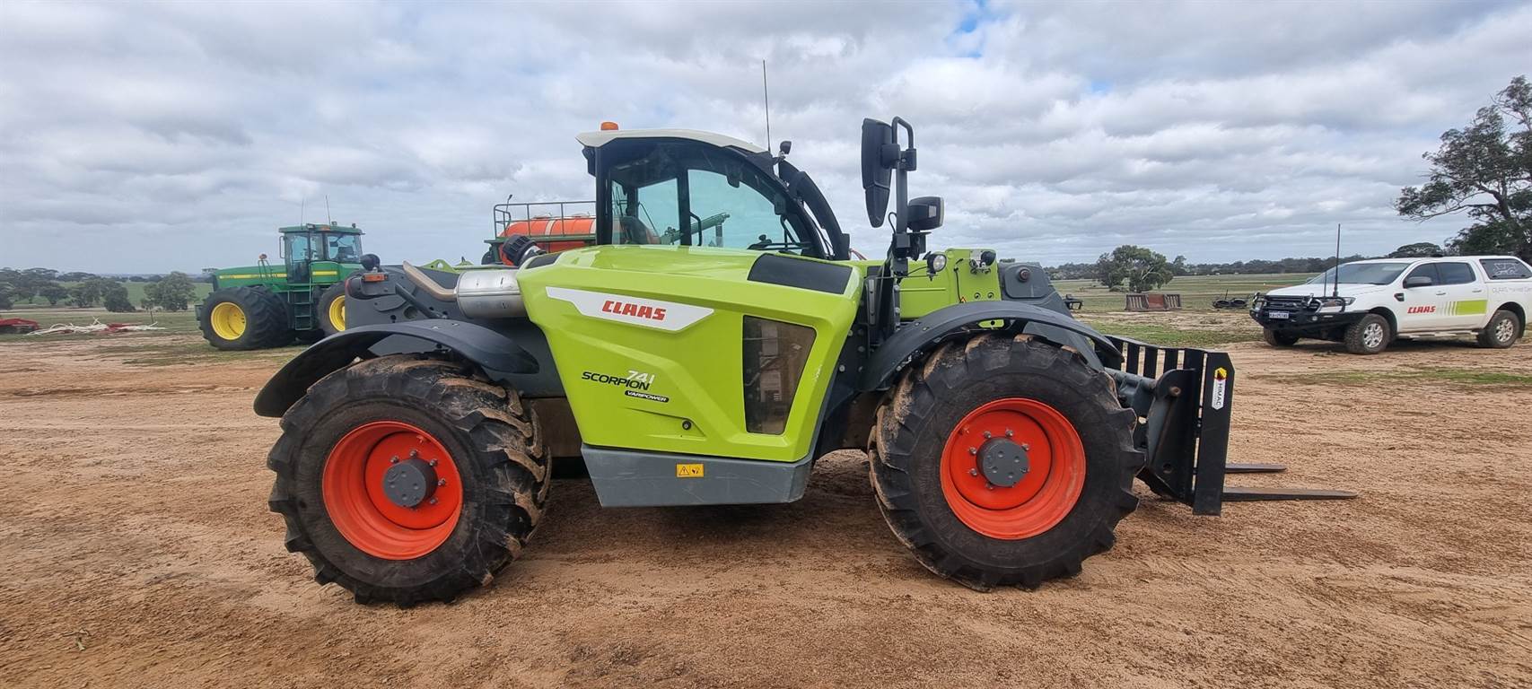 2023 CLAAS SCORPION 741 image 5