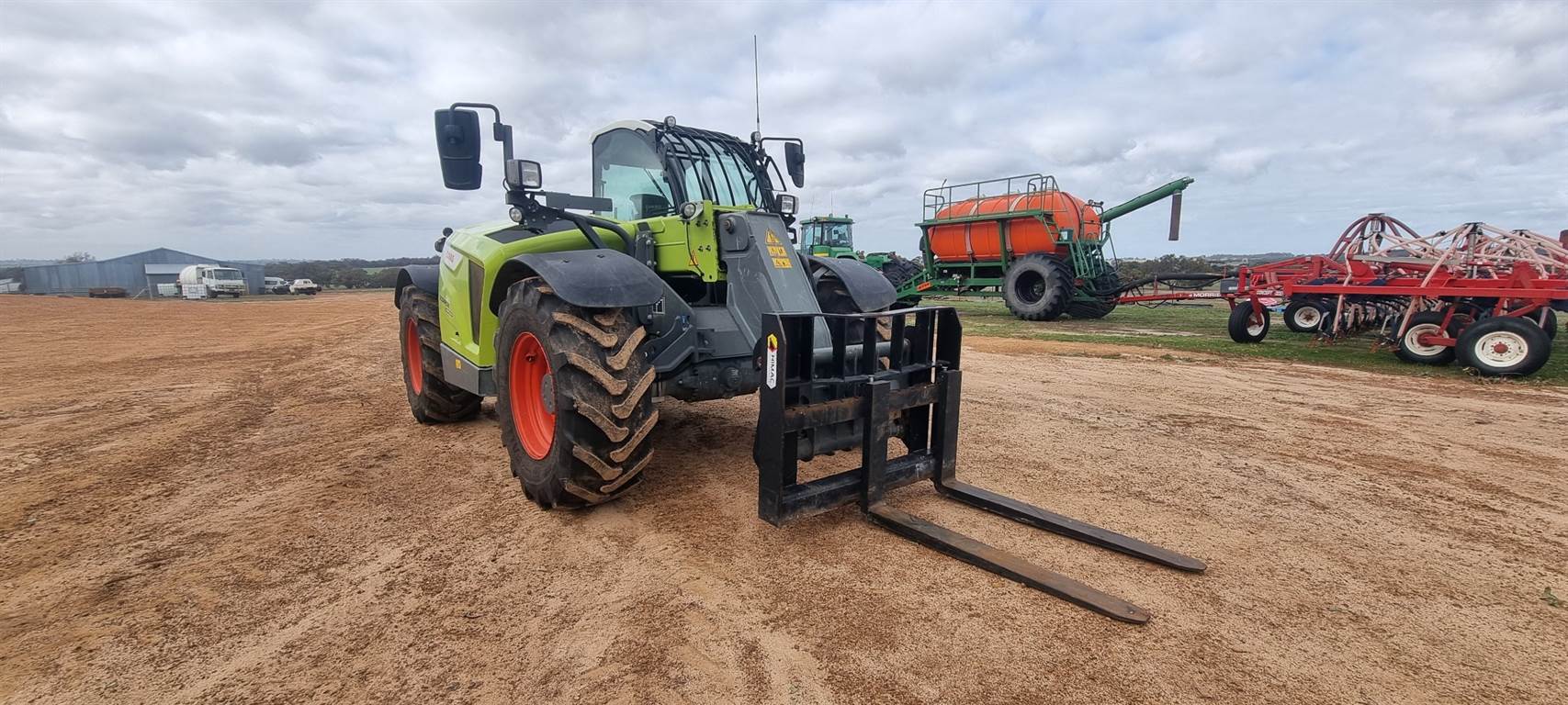 2023 CLAAS SCORPION 741 image 6