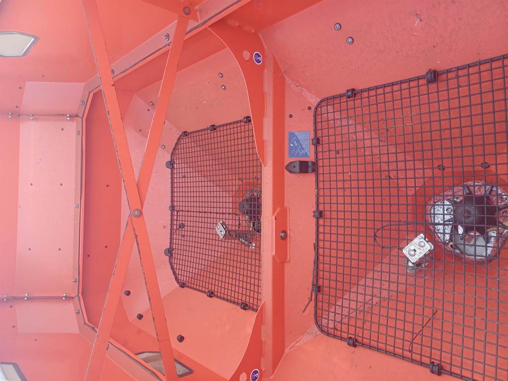 2022 Kuhn Axis 40.2 image 9