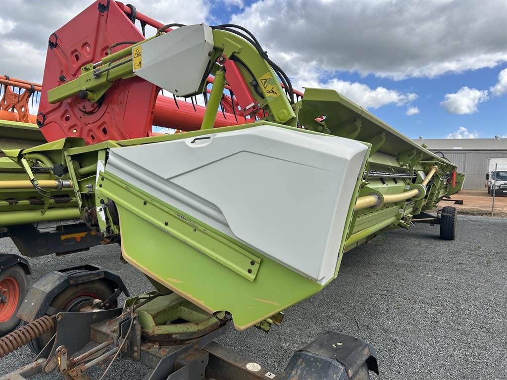 2012 CLAAS VARIO 1350 image 2