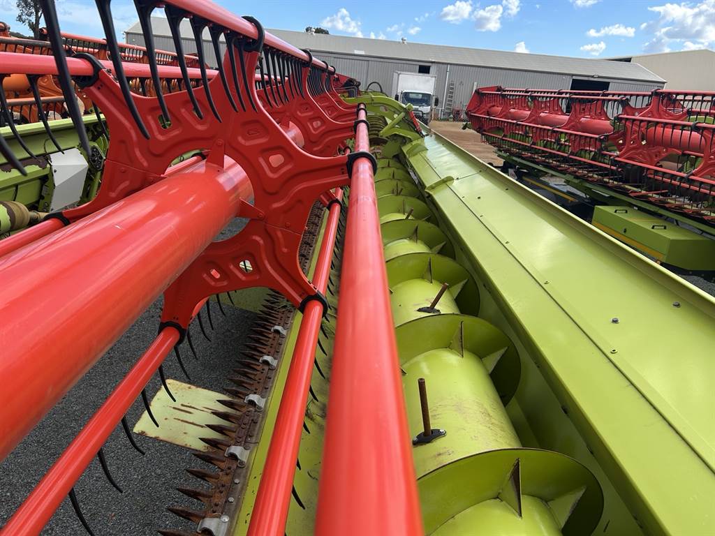 2012 CLAAS VARIO 1350 image 4