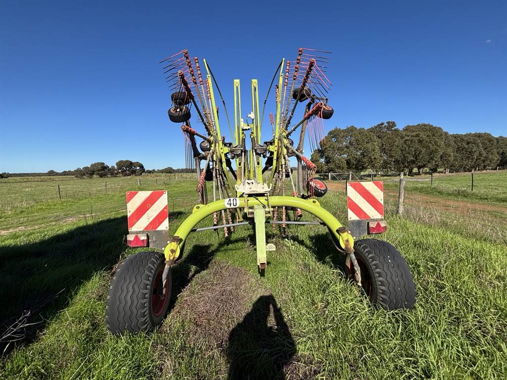 2020 CLAAS LINER 2900 image 2