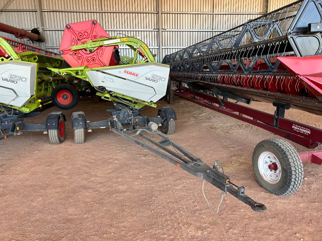 2023 CLAAS VARIO 1230 image 3