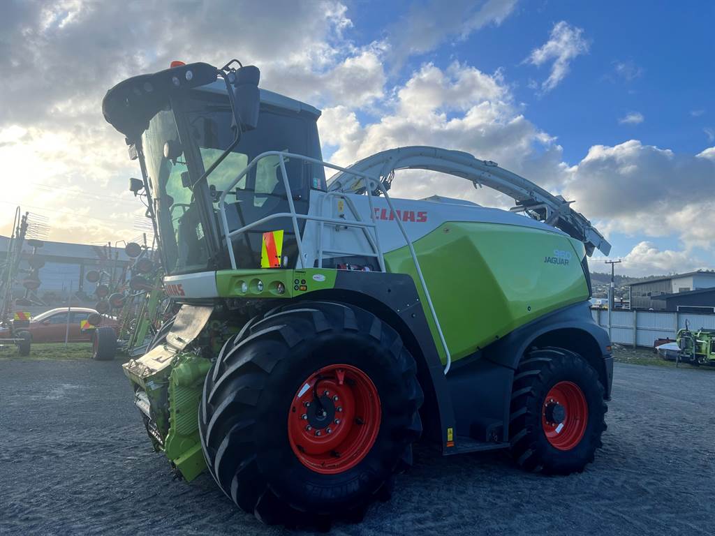 2018 CLAAS JAGUAR 960