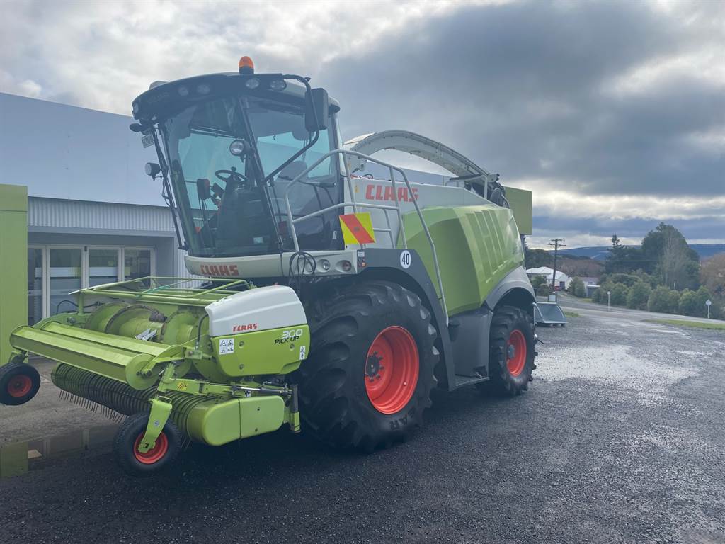 2011 CLAAS JAGUAR 940