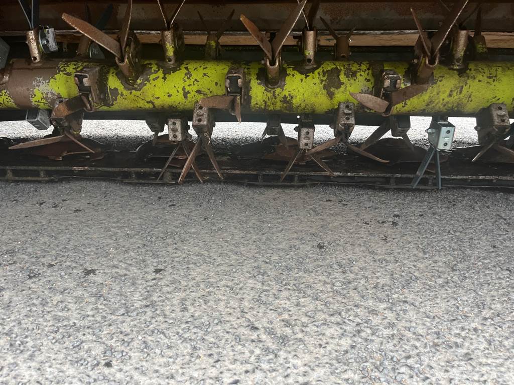 2017 CLAAS DISCO 8500 C CONTOUR