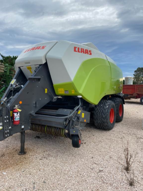 2018 CLAAS QUADRANT 5300