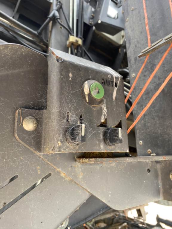 2018 CLAAS QUADRANT 5300