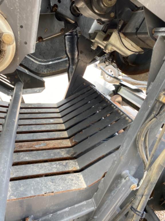 2018 CLAAS QUADRANT 5300