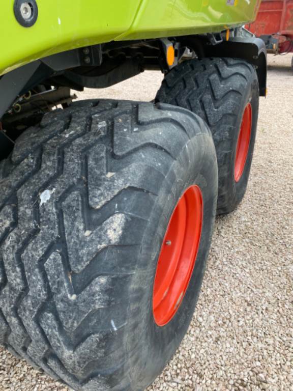 2018 CLAAS QUADRANT 5300