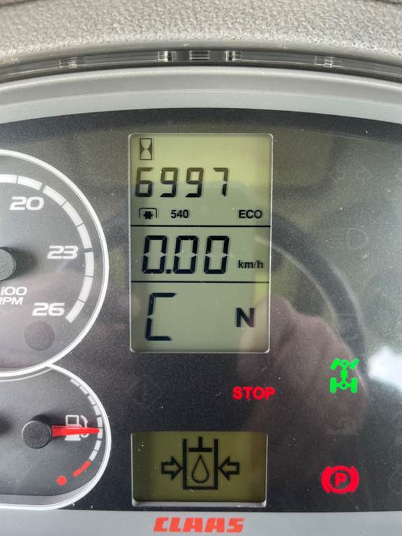 2012 CLAAS AXION 850