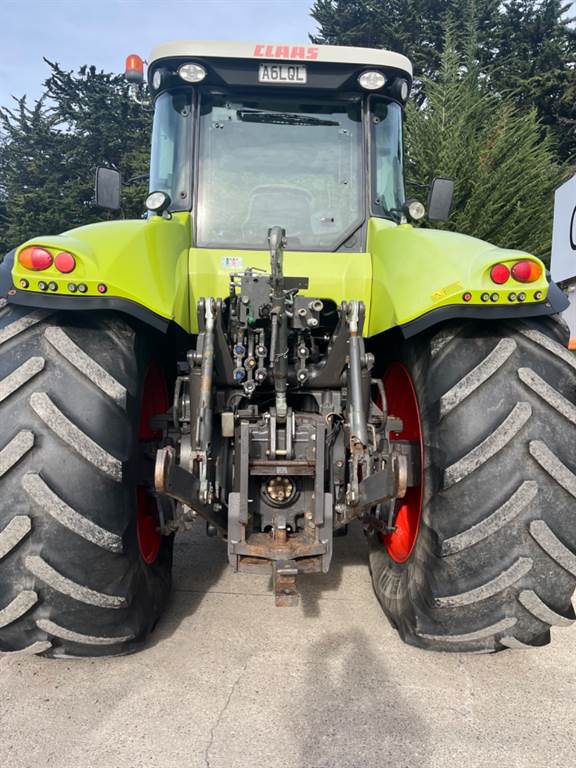 2012 CLAAS AXION 850