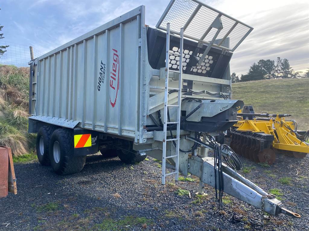 2007 Fliegl ASW 271 Push Trailer