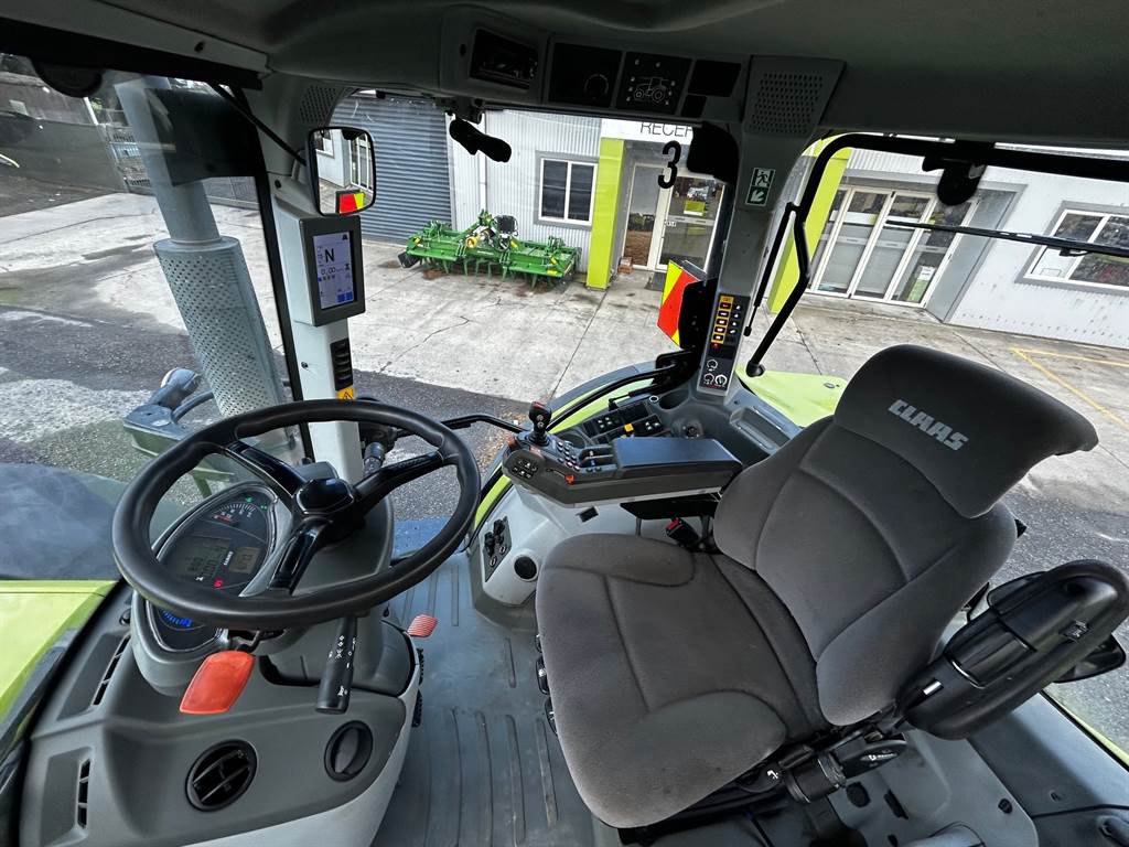 2021 CLAAS ARION 650
