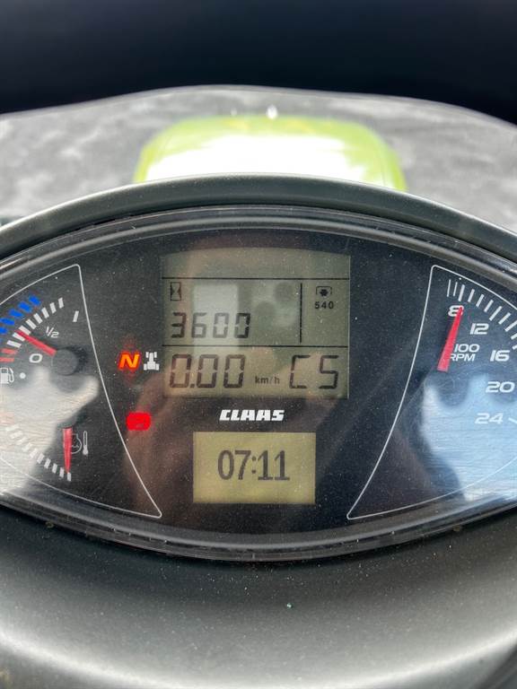 2021 CLAAS ARION 650