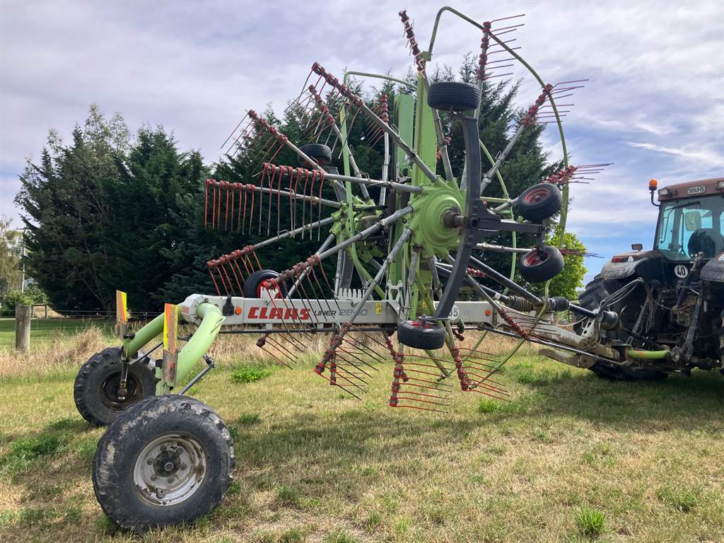 2012 Claas Liner 2800