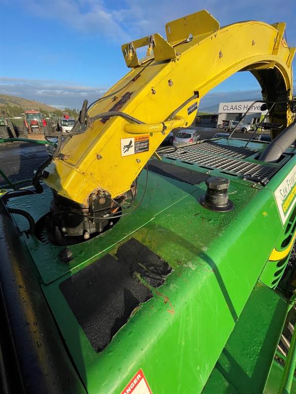 2013 John Deere 7580