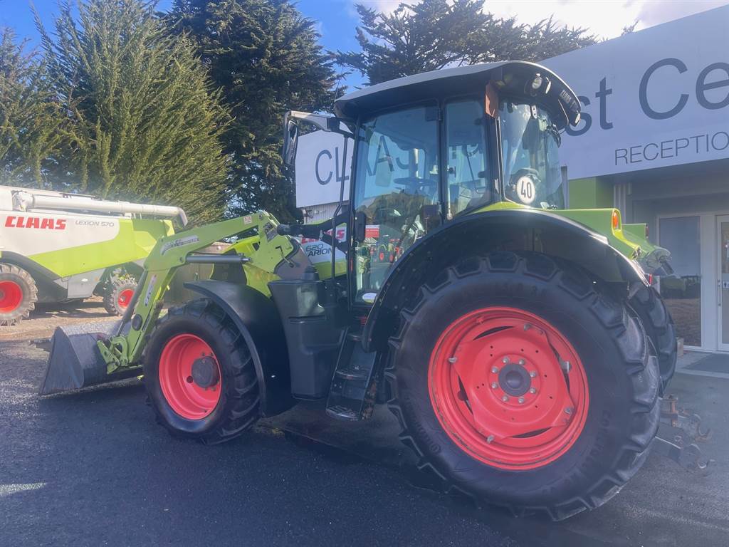 2003 CLAAS ARION 620