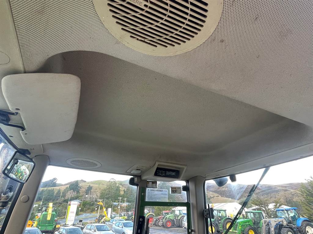 2010 John Deere 6534