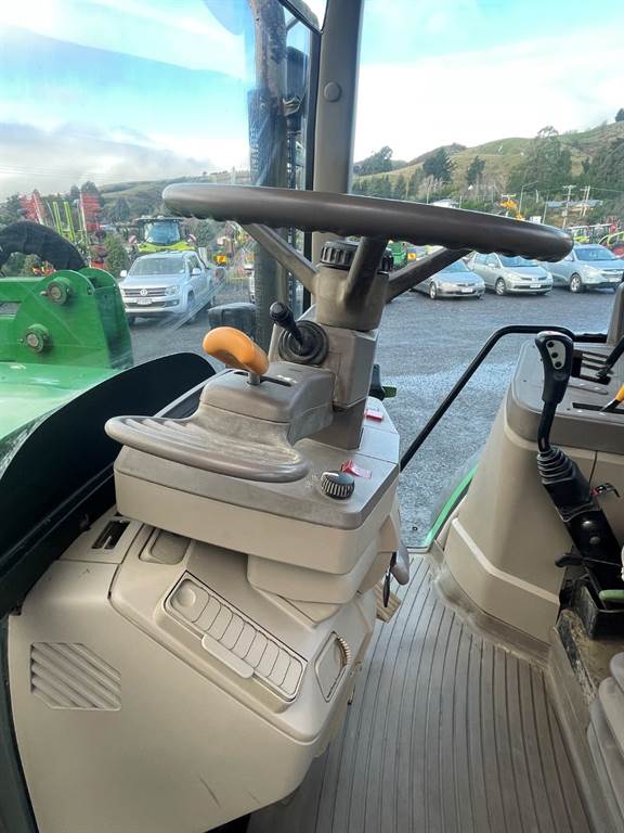 2010 John Deere 6534