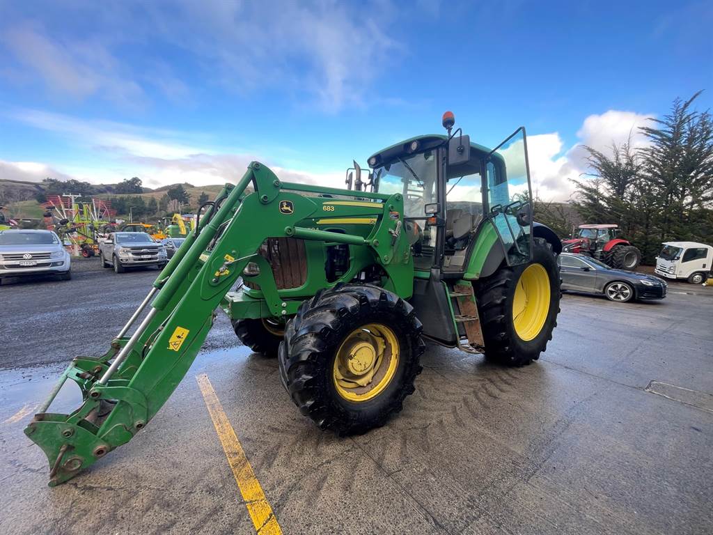 2010 John Deere 6534